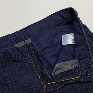 Minimal Clean Style Wash Denim Shorts